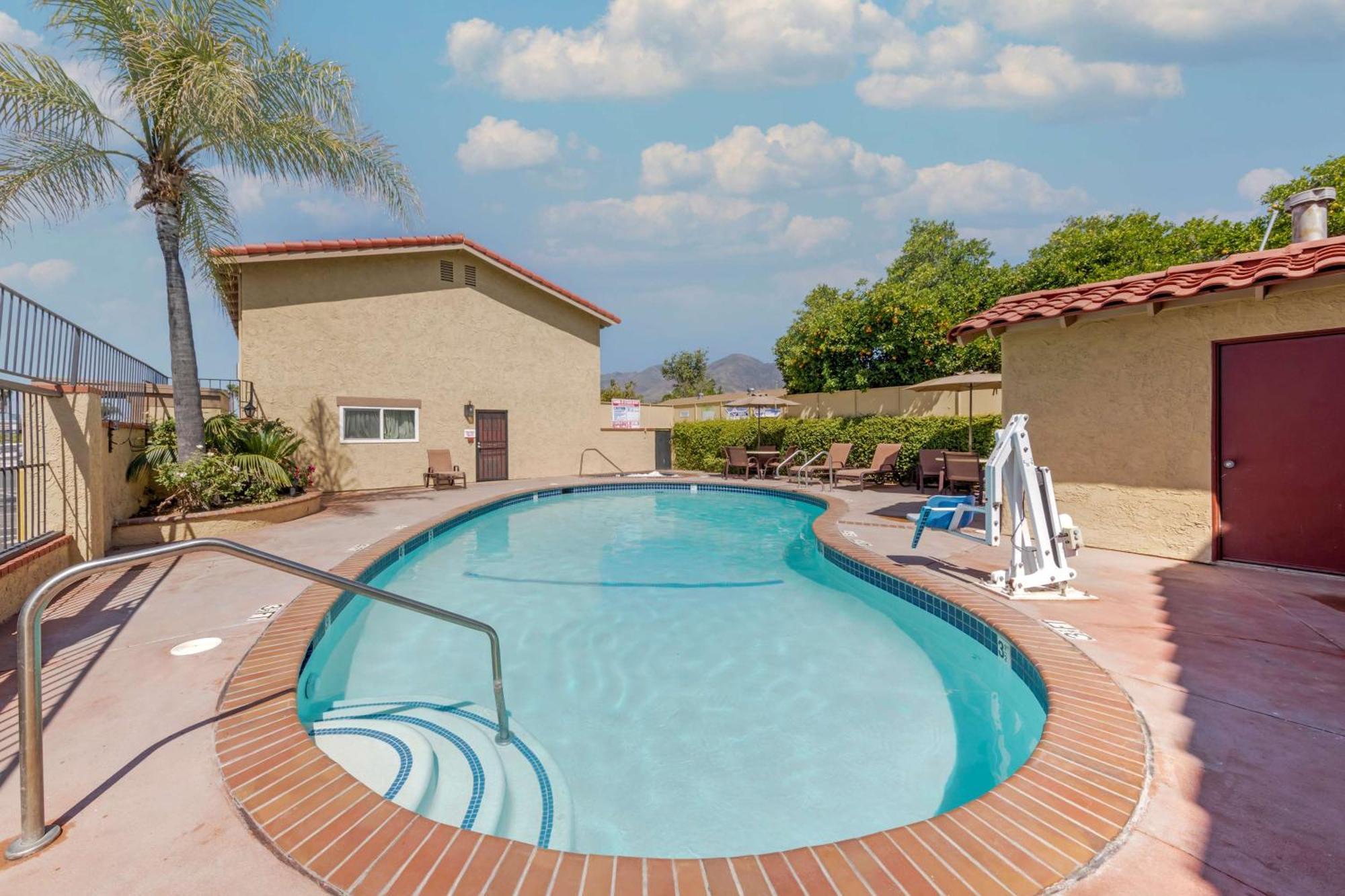Best Western La Posada Motel Fillmore Ngoại thất bức ảnh