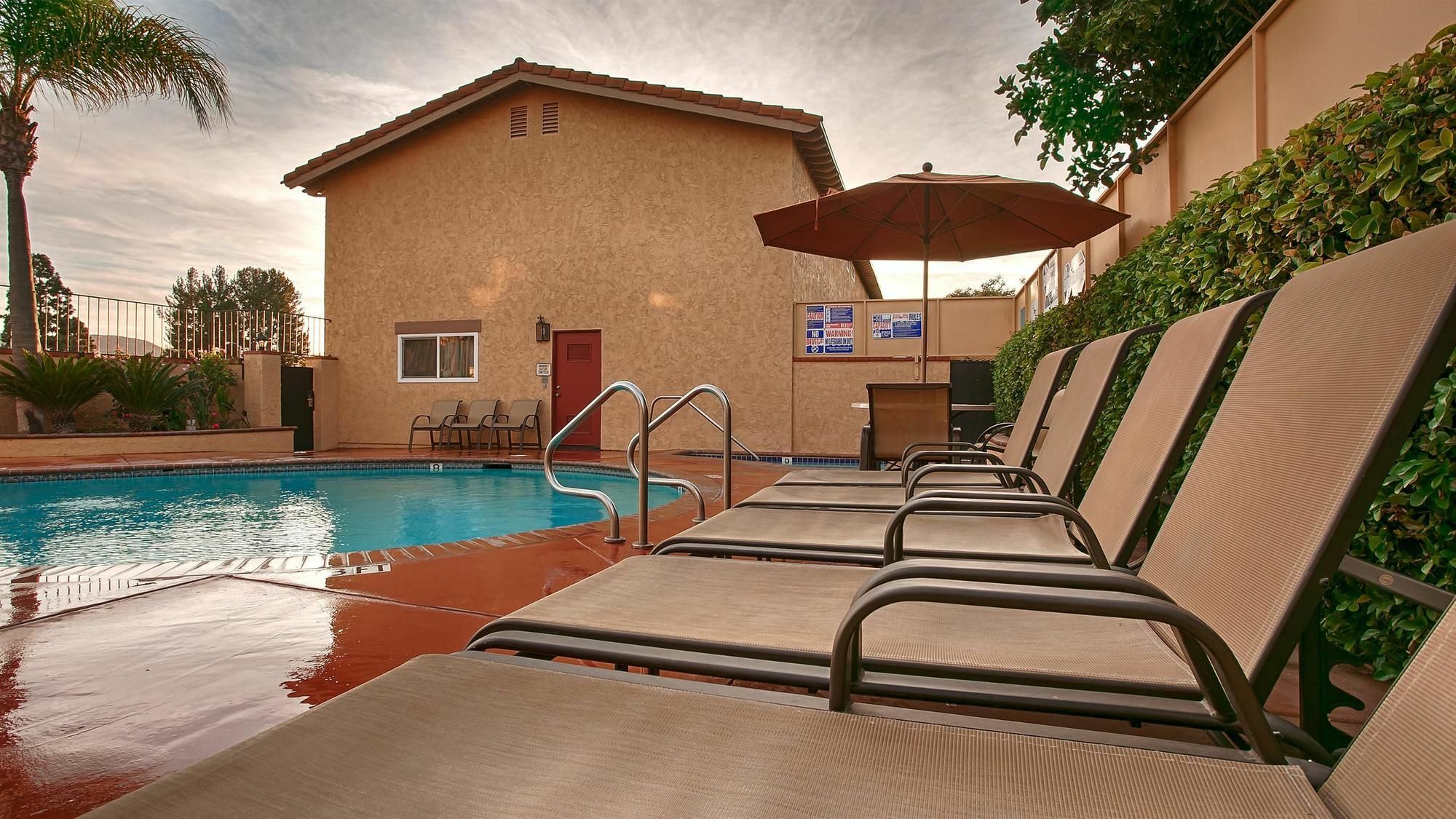 Best Western La Posada Motel Fillmore Ngoại thất bức ảnh